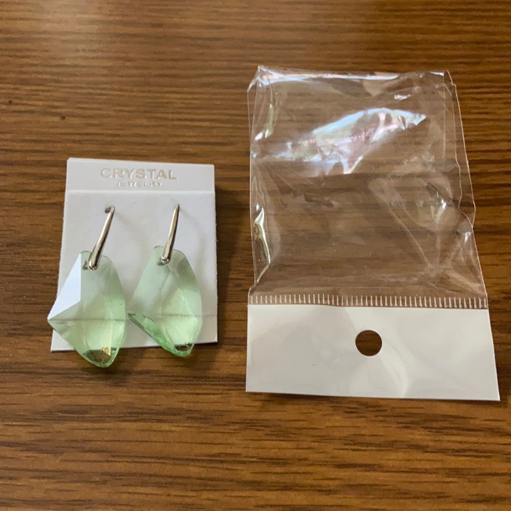 Green crystal earrings